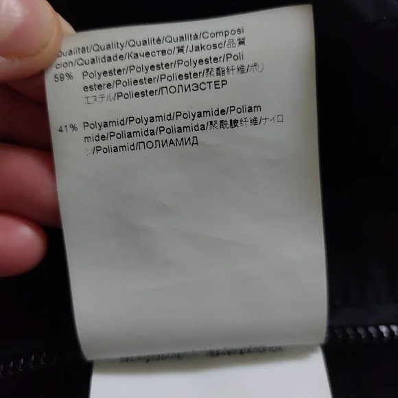 Hugo boss nylon jacket size 46R - Picture 6 of 13